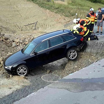 Obrázek článku: V neděli se bouralo na dálnici i za Černotínem