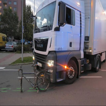 Obrázek článku: Řidič kamionu přehlédl cyklistku