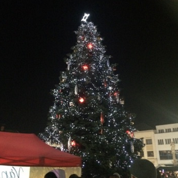 Obrázek článku: V Hranicích se rozsvítil vánoční stromek!
